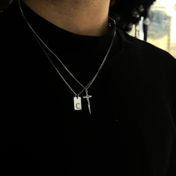 Kılıç Kolye – detay görünümü