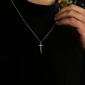 Kılıç Kolye – ürün görseli